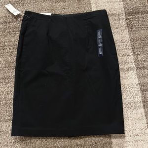 Gap size 2 black pencil skirt